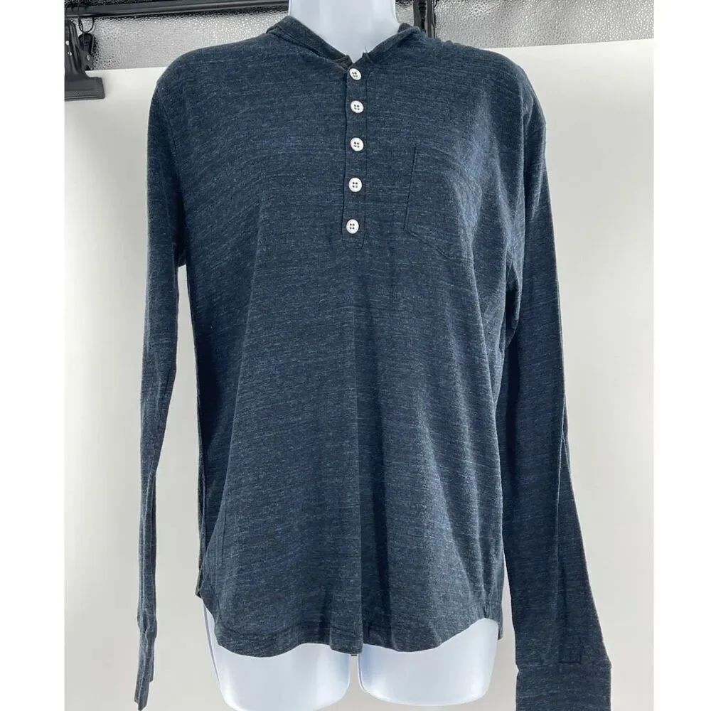 Threads 4 Thought size Medium 3/4 button front hoodie.